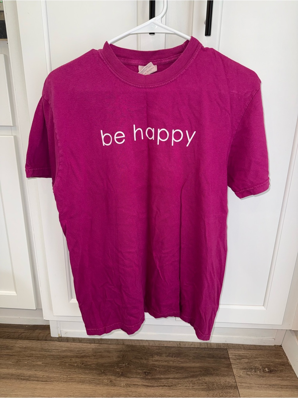 Comfort Colors "Be Happy" t-shirt